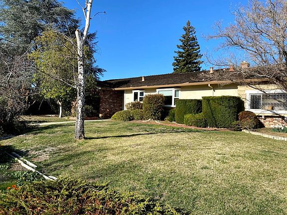 2nd image of 1054 Colony Hills Ln