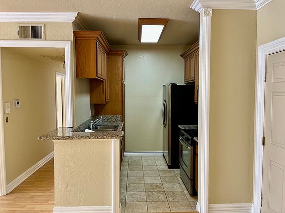 Kitchen & Hall view