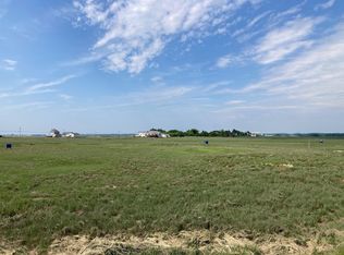 19 Garland St, Hampton, NH 03842