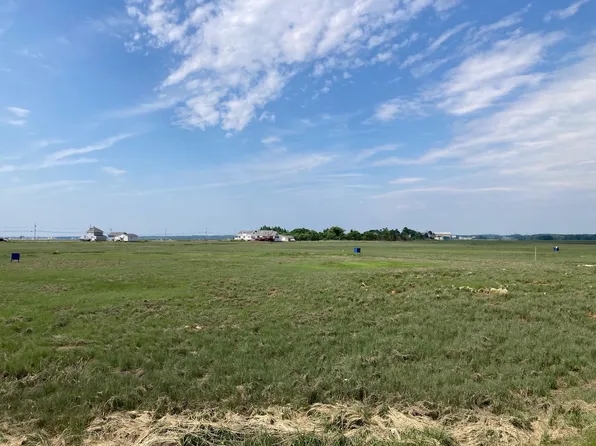 19 Garland Street, Hampton, NH 03842