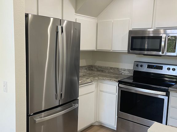 3rd image of 4030 Porte La Paz Unit 89