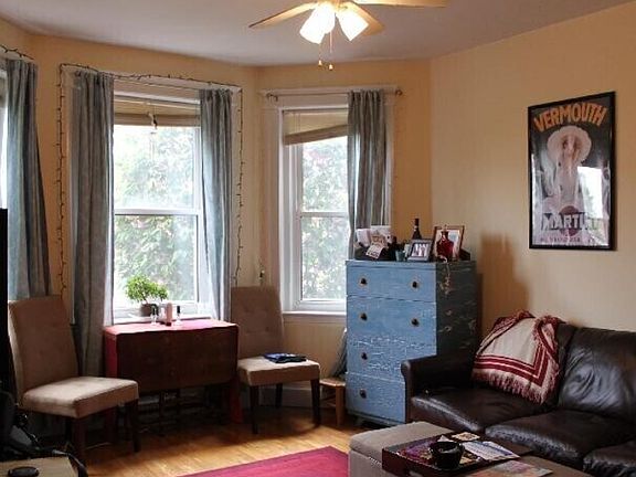 2nd image of 1637 Commonwealth Ave #1B
