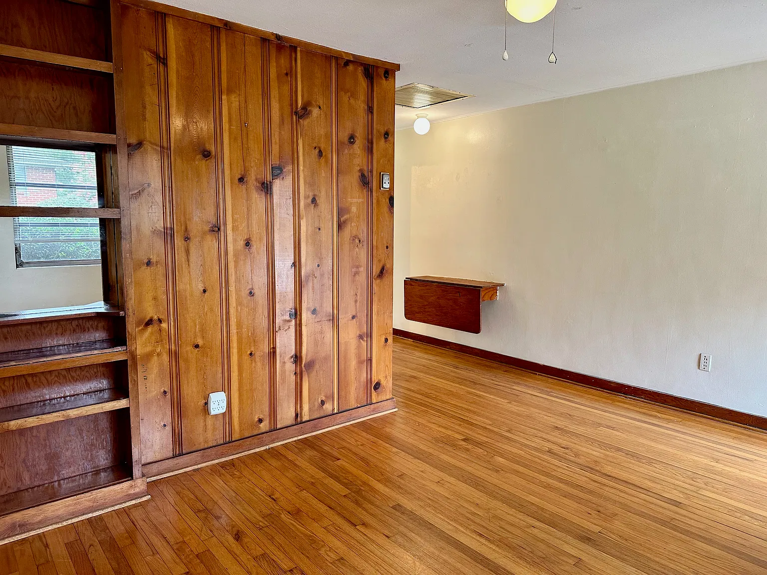 1 bed, 550 sqft, $979 — Photo 3