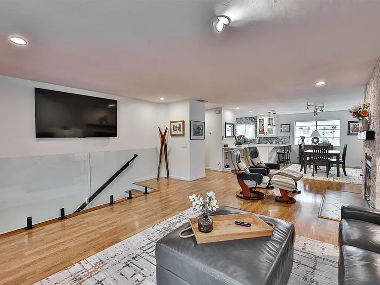 850 C Ave #4 — Photo 6