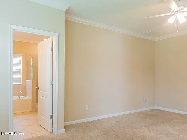 10104 Bedford Lakes Ct — Photo 14