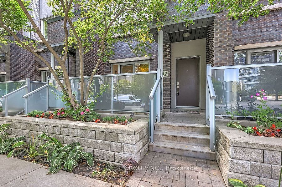 1st image of 295 Village Green Sq #60