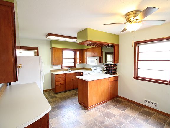 Eat in Kitchen