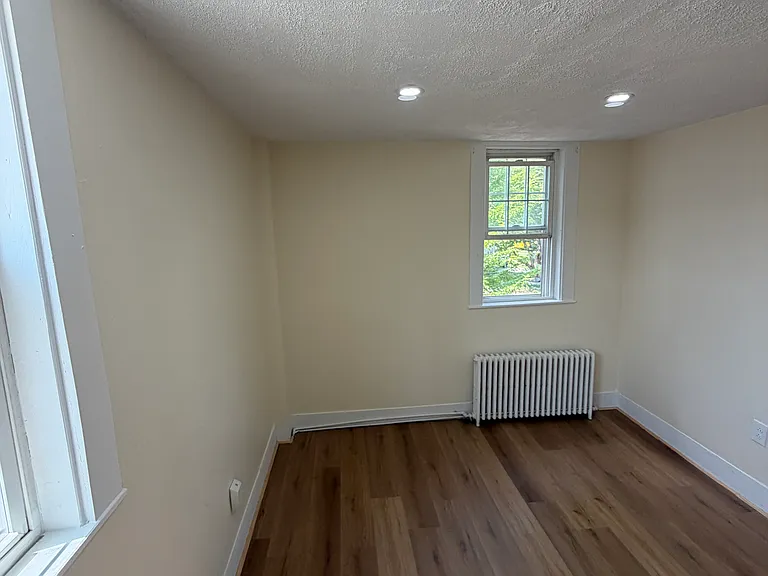 469-471 Washington St #2 — Photo 13