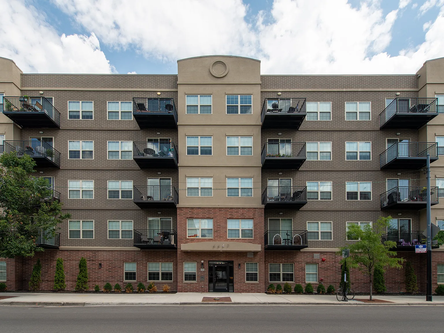 HIGHPOINT Albany Park on Kedzie — Photo 2