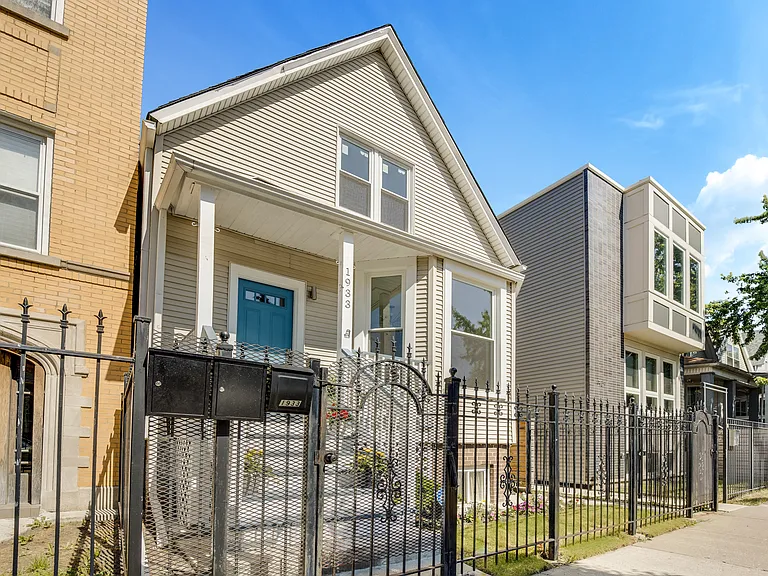 1933 N Monticello Ave #1 — Photo 1