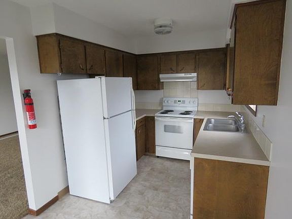 3rd image of 2815 E 6th St #2F