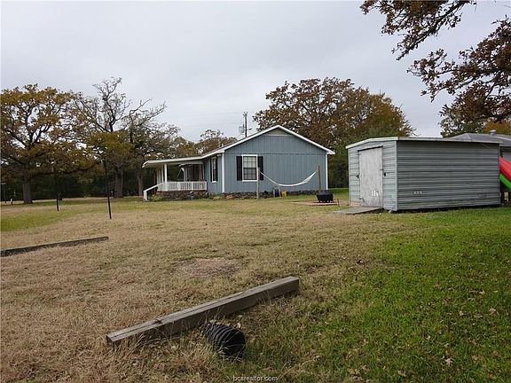 2nd image of 201 Birch Hill Ln