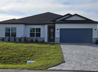 203 Wright Dr, Rotonda West, FL 33947