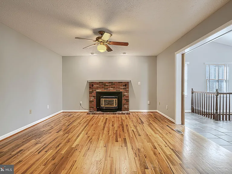 8301 Whitebark Ct — Photo 14