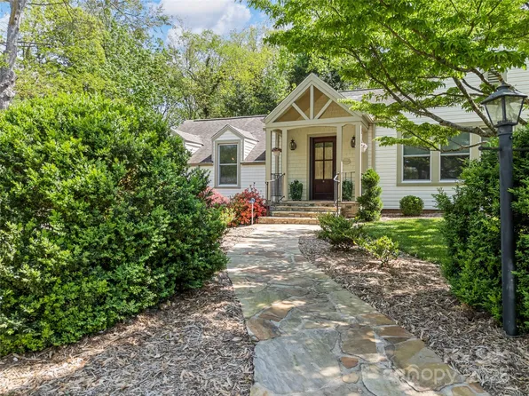 42 1st St, Tryon, NC 28782