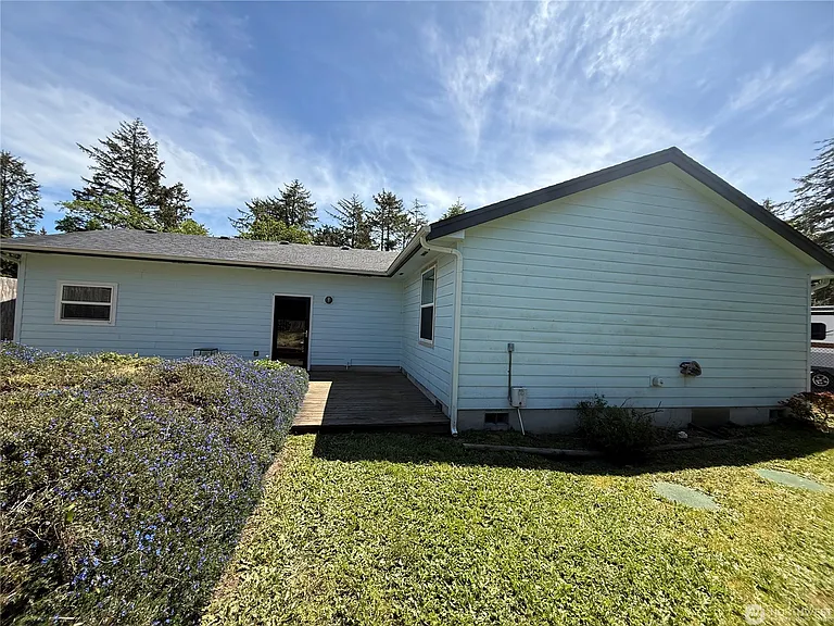 30511 M Pl — Photo 3