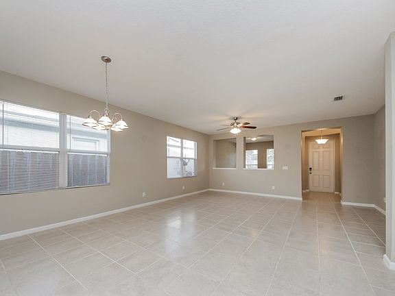 3rd image of 3816 Mount Carmel Ln