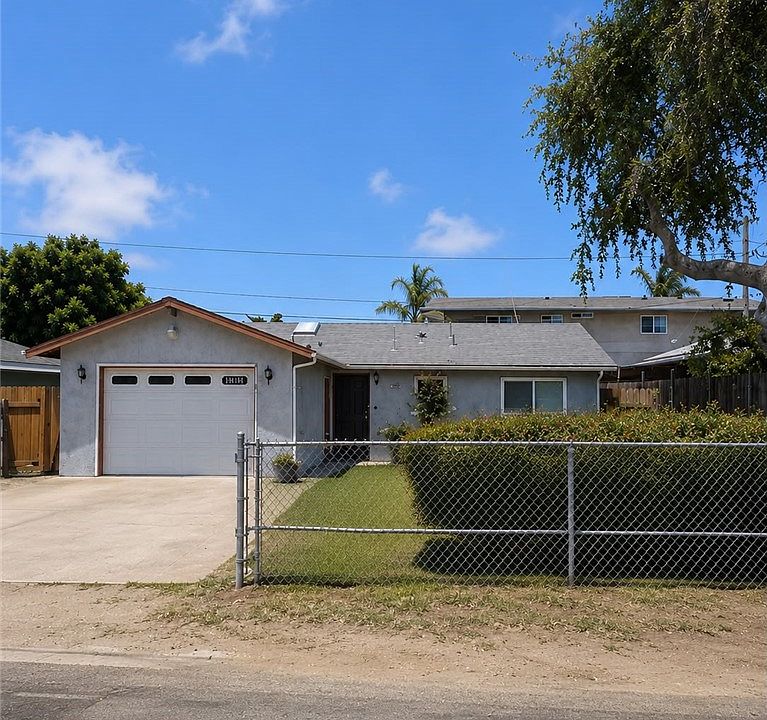 1st image of 2285 La Verne Ave