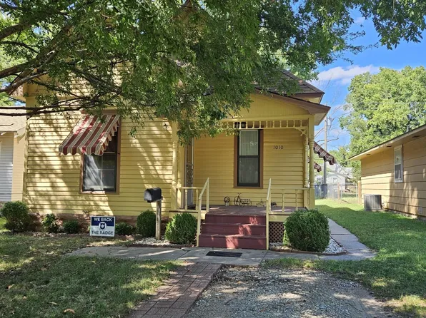 1010 E 6th Ave, Winfield, KS 67156