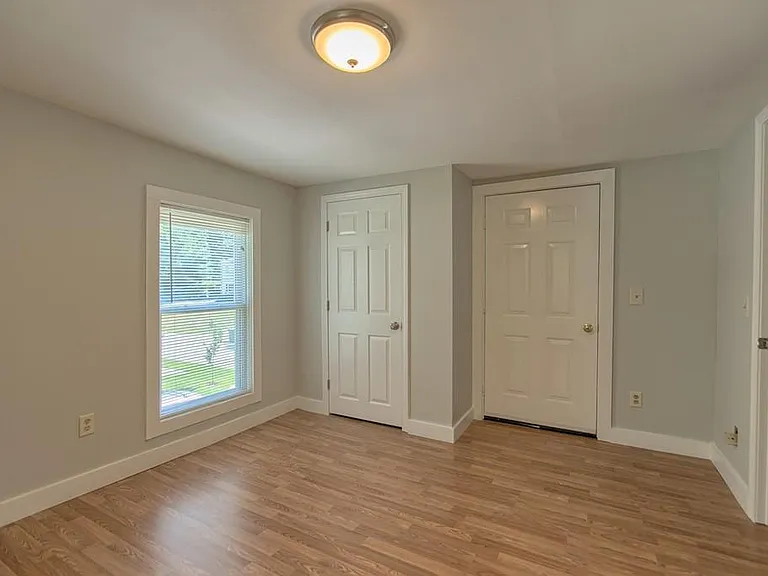 16 Railroad St #2 — Photo 18