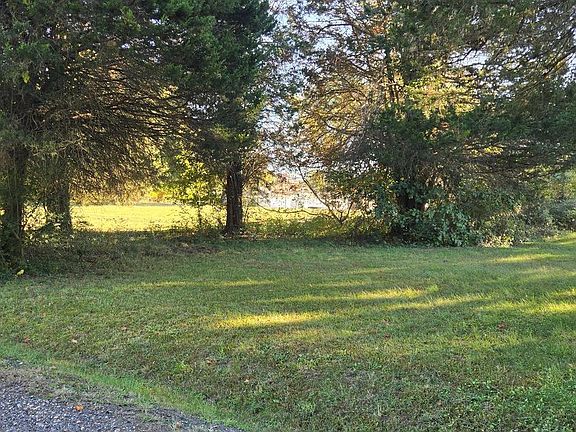 2nd image of 36685 Owens Dr