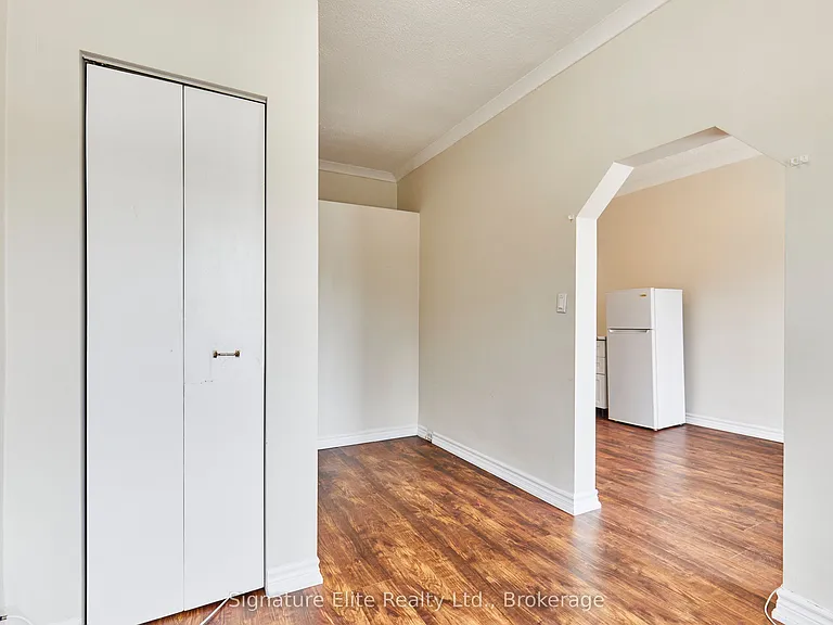 363 Barton St E #1 — Photo 11