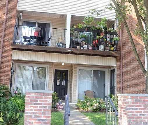 2nd image of 170 Forest St APT 11