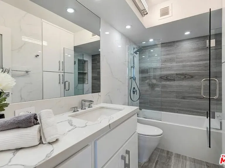 201 Ocean Ave #404P — Photo 24