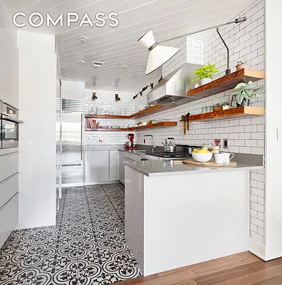 Sold by Compass | media 5