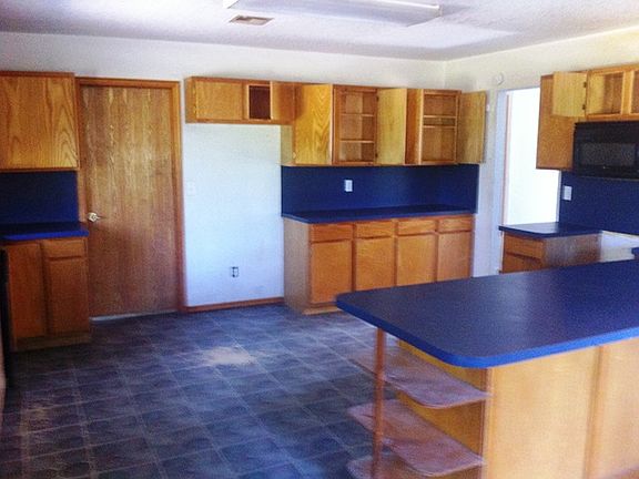 3rd image of 5101 180th Ave NE