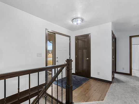 4th image of 163 Central Park Ct