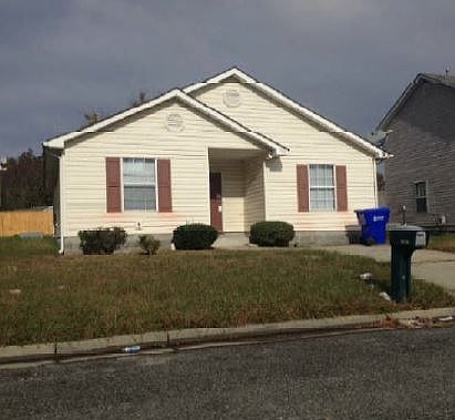 1st image of 109 Greenfield Cres