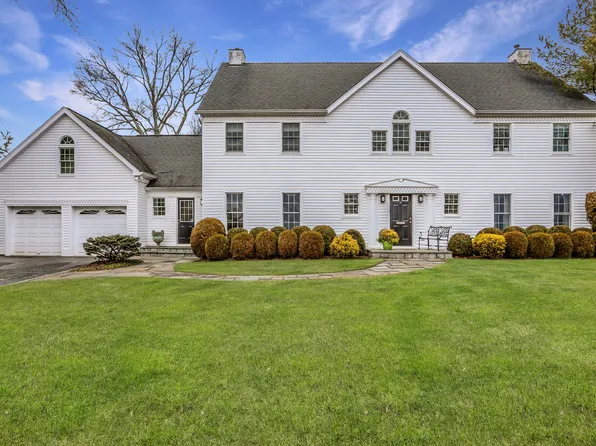 76 Secor Rd, Scarsdale, NY 10583