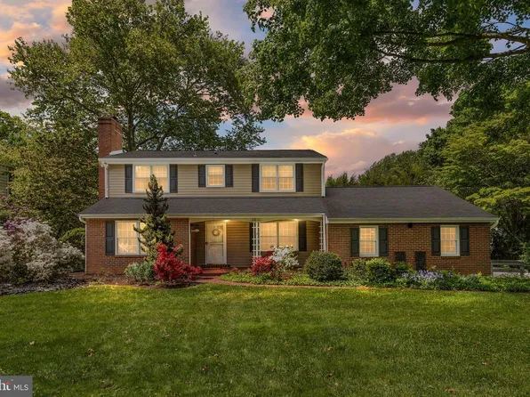7 Hollingsworth Dr, Wilmington, DE 19807