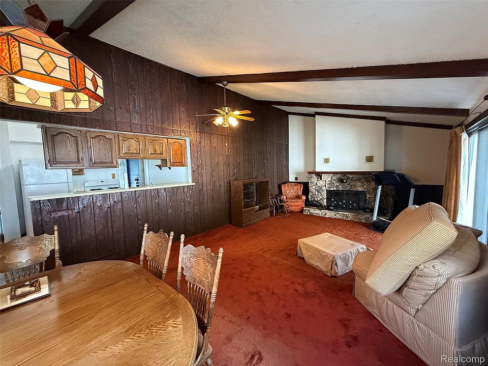 1407 Donald Ave, photo 20