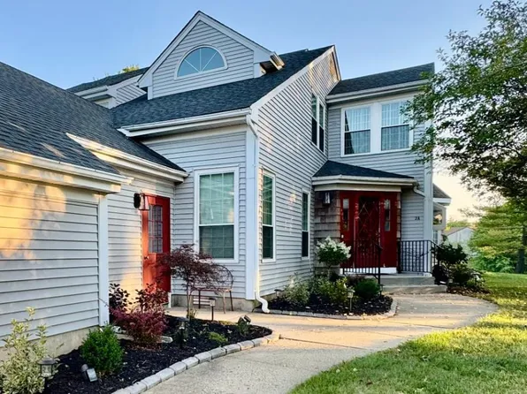 2 Truro Dr #A, Monroe Township, NJ 08831