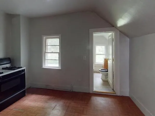 70 3rd St, Rochester, NY 14605