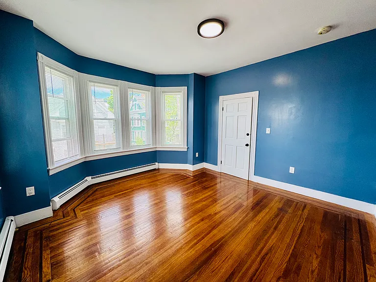61 Cypress St #2 — Photo 8