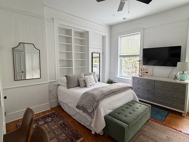 34 Chalmers St #2 — Photo 7