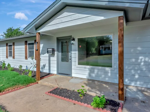 431 Limestone Dr, Euless, TX 76039