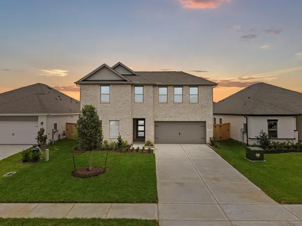 1946 Stargazer Ln, Angleton, TX 77515
