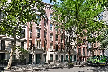 35 East 63rd Street