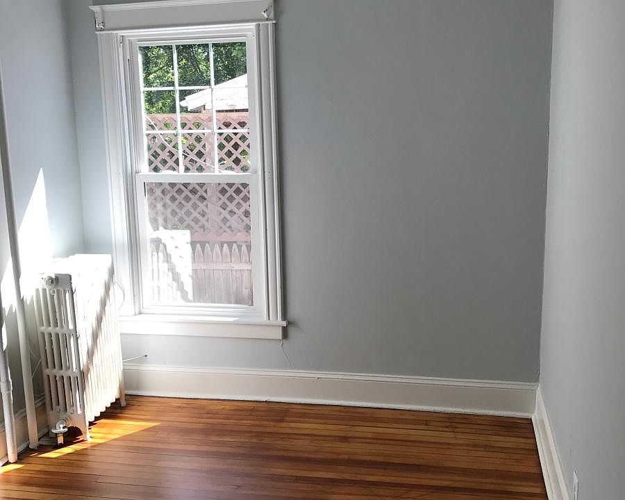 1st image of 5 S Pine Ave APT 2