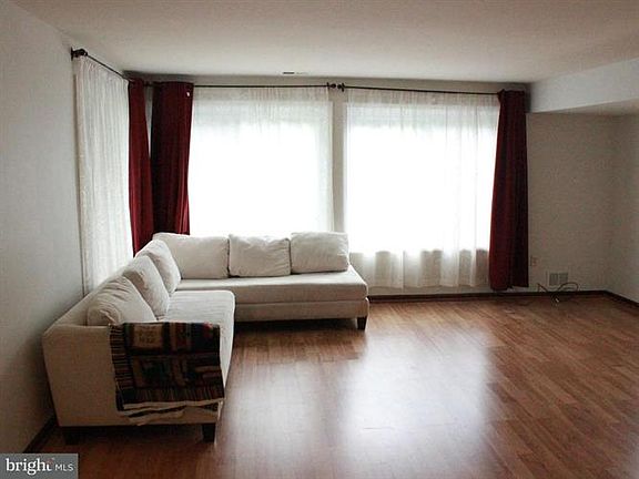 3rd image of 18543 Nutmeg Pl