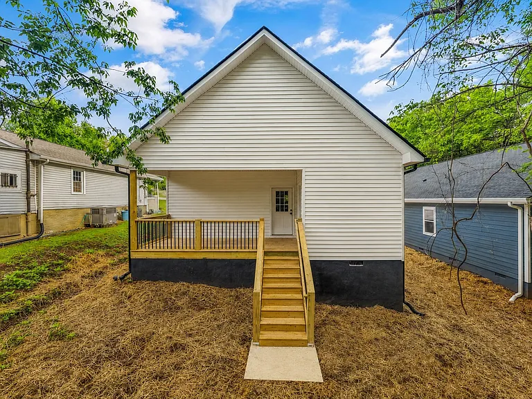 1308 Ezell St NE — Photo 22