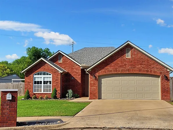 4042 Rosewood Pl, Tahlequah, OK 74464