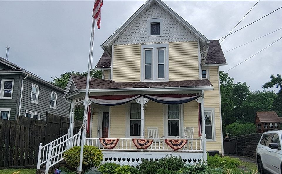 1st image of 323 Church St