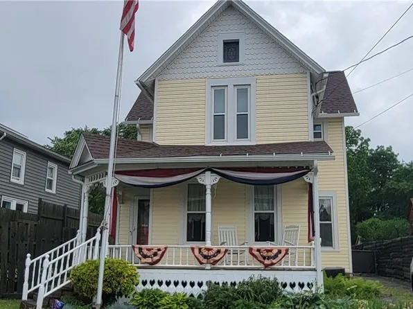 323 Church St, Lockport, NY 14094