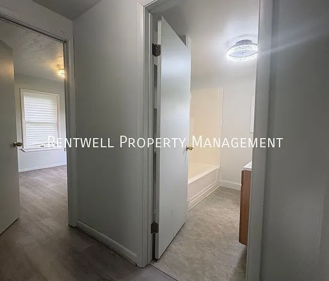 517-519 Hiland Ave #517 — Photo 12