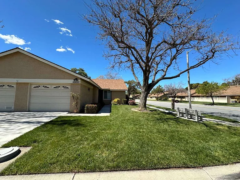 40002 Village 40 #40 — Photo 3